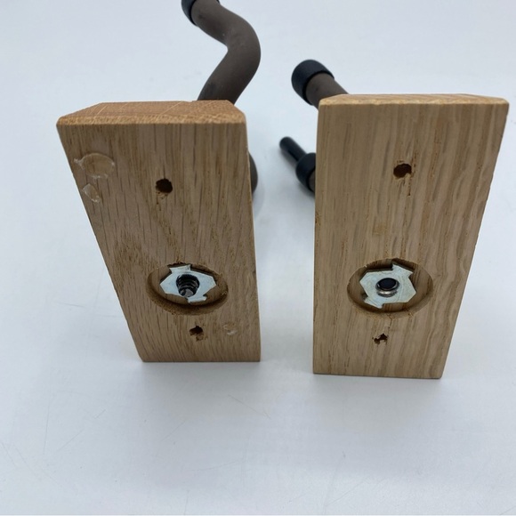 String Swing USA Hanger Wall Mount Holder Solid Oak natural Guitar - Picture 4 of 7